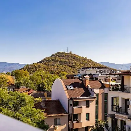 Hills View Apartment *